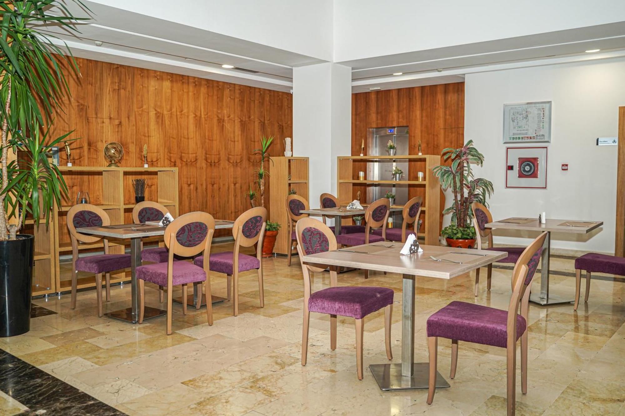 Prestige Hotel & Spa